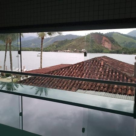 Condomínio com piscina, churrasqueira, sauna e MARINA P LANCHA - WiFi 200Mbps - 1qt e sala com 2 ar condicionados Angra dos Reis Exterior foto