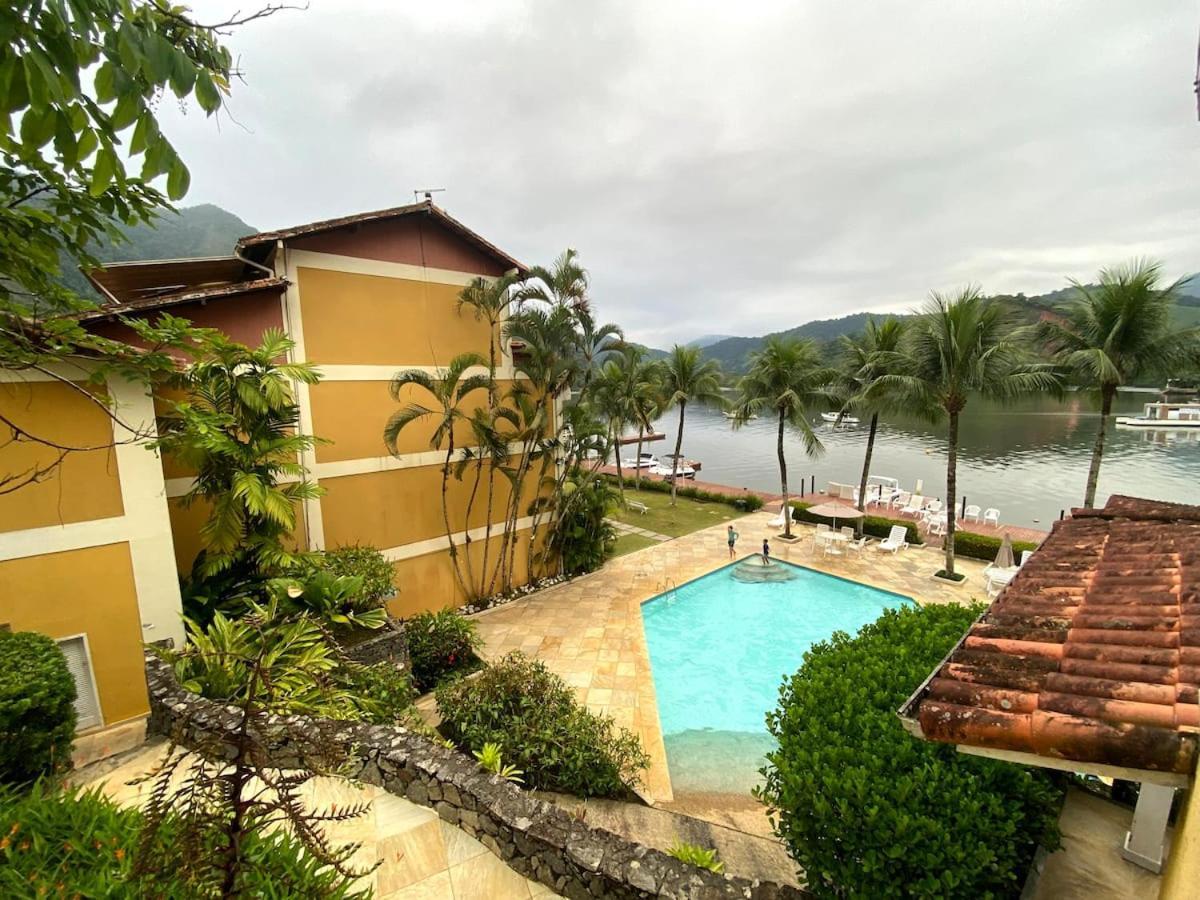 Condomínio com piscina, churrasqueira, sauna e MARINA P LANCHA - WiFi 200Mbps - 1qt e sala com 2 ar condicionados Angra dos Reis Exterior foto