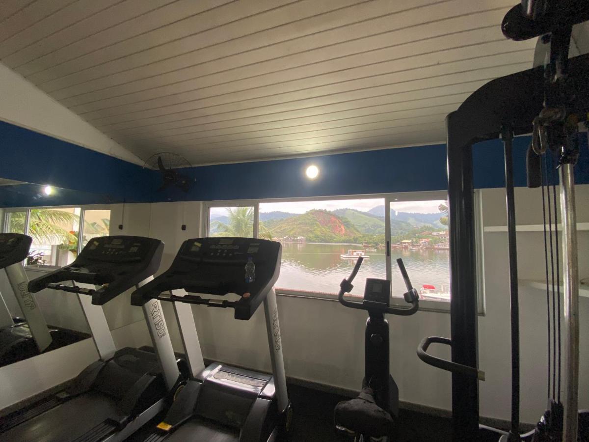 Condomínio com piscina, churrasqueira, sauna e MARINA P LANCHA - WiFi 200Mbps - 1qt e sala com 2 ar condicionados Angra dos Reis Exterior foto