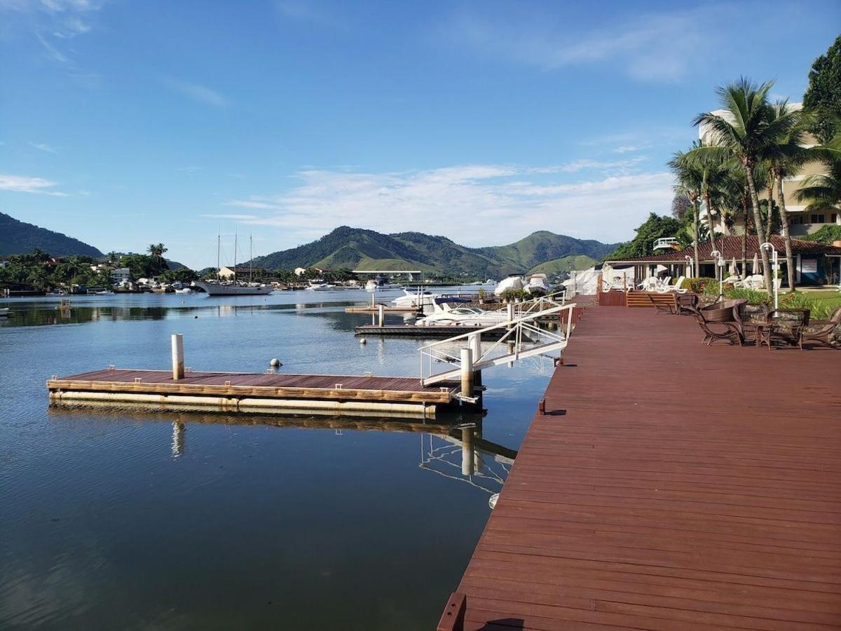 Condomínio com piscina, churrasqueira, sauna e MARINA P LANCHA - WiFi 200Mbps - 1qt e sala com 2 ar condicionados Angra dos Reis Exterior foto